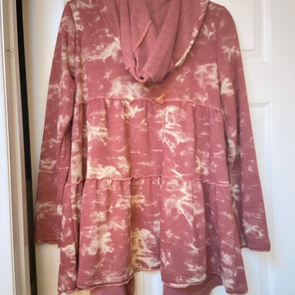 Sweatshirt holder , zippered jacket with hood